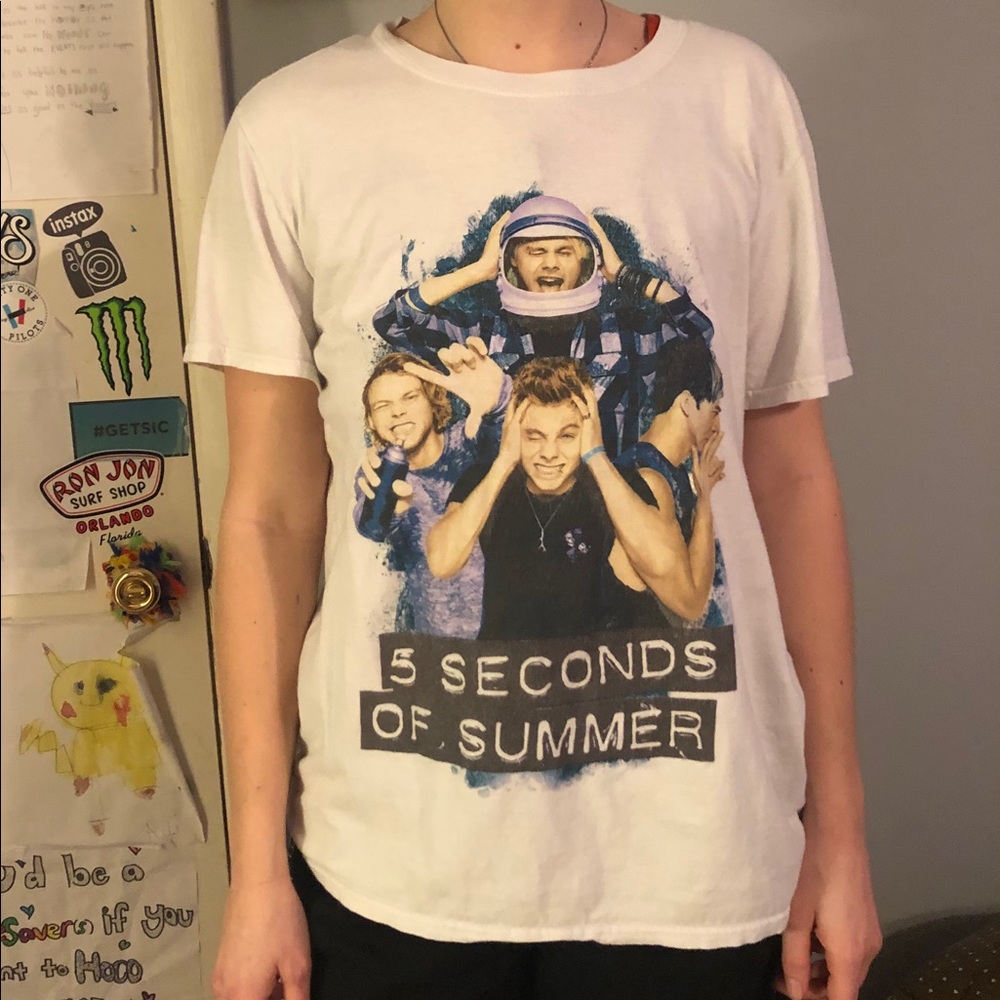 5 seconds of summer concert tee